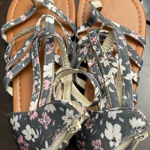 Women’s flat sandals 37 size floral